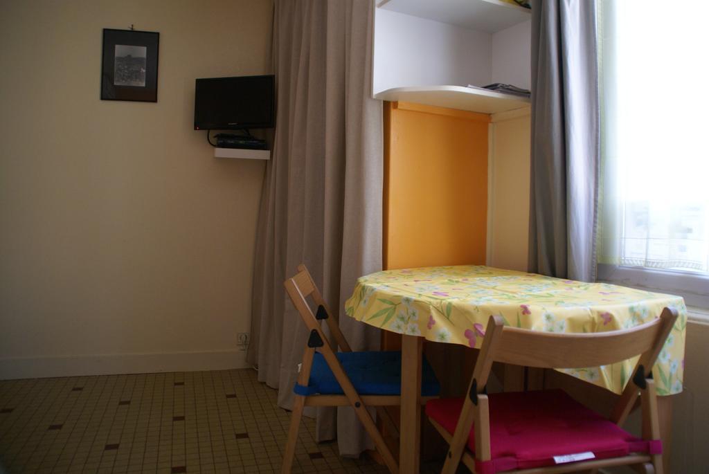 Au Coeur De Bourg Csm Leilighet Courseulles-sur-Mer Rom bilde